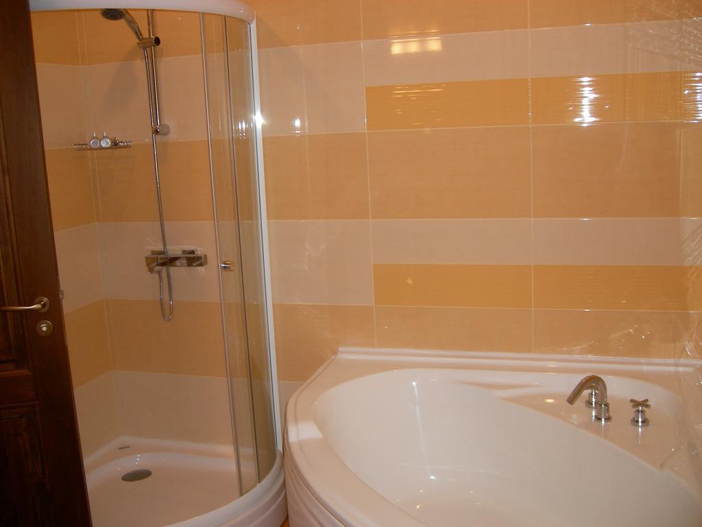 Sinabovite Houses Hotel Badevtsi Kamer foto