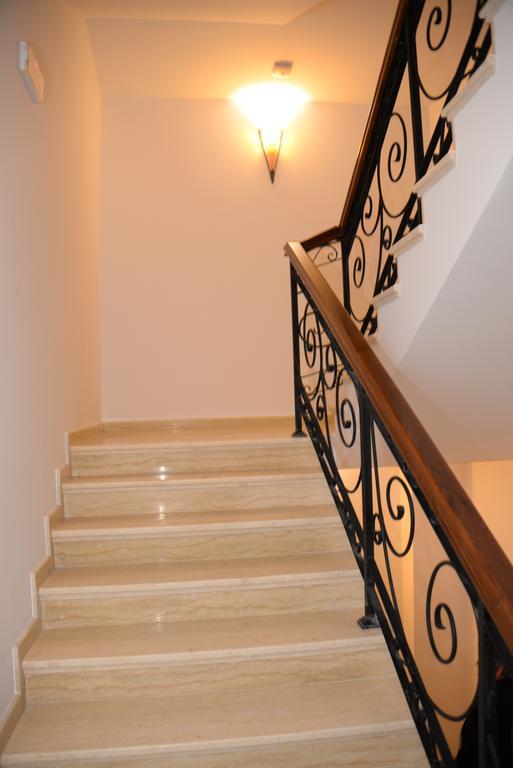 Sinabovite Houses Hotel Badevtsi Buitenkant foto