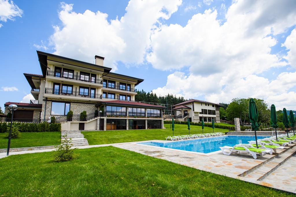 Sinabovite Houses Hotel Badevtsi Buitenkant foto